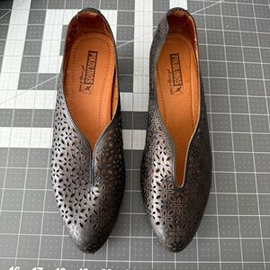 Pikolinos Womens Elba Size 38 Black Laser Cut Kitten Heel Victorian Regency